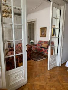 New Libra Grande Venetian Style Apartment