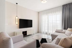 Domillion 2bdr 2bath apt Lomas33 Cabopino Golf