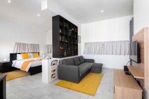 Stylish Central Apartment