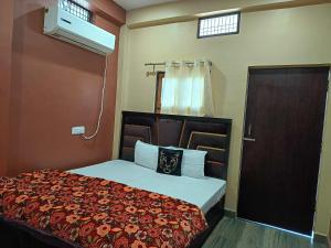 Rudra Paying Guest House