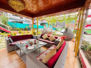 Hotel Brownie River View