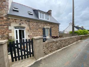 Maisons de vacances TY LOUIS vue mer Plages a 2 minutes a pieds : photos des chambres