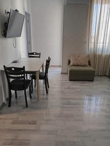 Varketili Takhaishvili Street Apartment