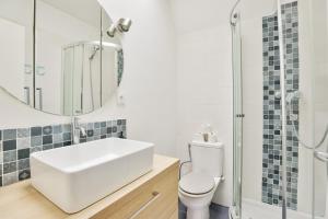 Parisian studio near Place de la République