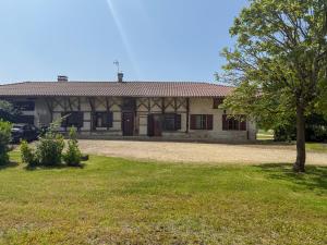Maisons de vacances Ferme Bressane - 4 chambres : Maison 4 Chambres