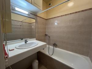 Appartements Port Frejus Quartier Latin 4, 100m des plages, Studio : photos des chambres