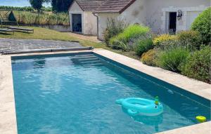 Maisons de vacances Gite Avec Piscine Et Jacuzzi : photos des chambres