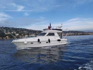 Bateaux SUNSET YACHT ROOFTOP a GOLFE JUAN : photos des chambres