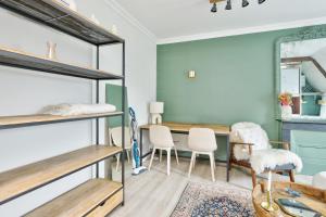 Parisian studio near Place de la République