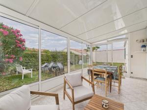 Maisons de vacances Jardin et veranda - Maison pour 6 a St Gilles : photos des chambres