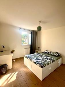 Appartement lumineux 3 chambres avec balcon et parking à Boutonnet