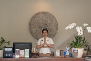 Tapa Tepi Kali Canggu