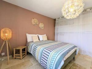 VILLA T4 - Piscine - WIFI - CLIM - Boulodrome - Plage à 170m