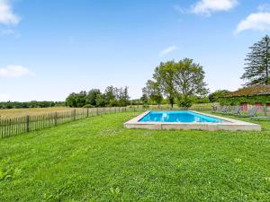 Maisons de vacances La Ferme du Domaine de Bassol - Piscine & Billard : photos des chambres