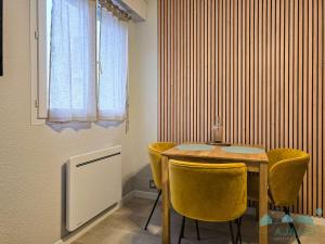 112- appartement rénové à quelques pas de la grande plage