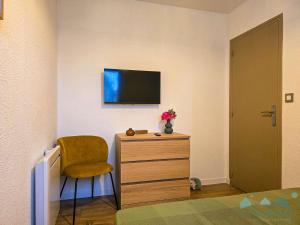 112- appartement rénové à quelques pas de la grande plage