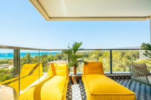 Mamad Achziv Stylish Beach Haven