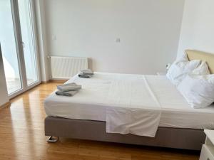 SeaScape Deluxe Residence