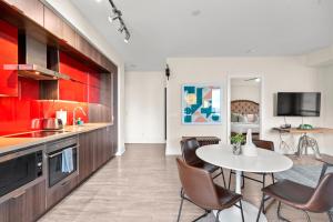 2 Bedroom
