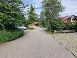 Ruhige Lage - 7 Betten - 2 WC - USt ausweisbar - Netflix - YouTube Premium - Bosch Waschmaschinen und Wäschetrockner