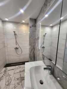 Luxury Continental two rooms