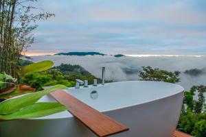 บ้านละอองฟ้า2 แอร์ อ่าง พร้อมน้ำตก วิวดอยมีหลังเดียวส่วนตัวกว่า