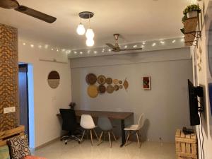 Cozy Comfortable 3 bhk apartment