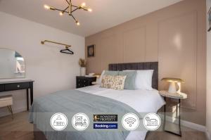 Luxuriou 5 Bedroom House By Homebird Property Management Short Lets & Serviced Accommodation Leeds With Private Parking & Free WiFi - 4hvězdičkové hotely ve městě Leeds