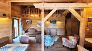 Chalets Gite panoramique et Spa de Liezey Les Jonquilles : photos des chambres