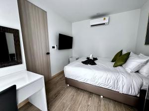 Palmetto Park Condominium