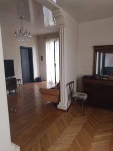 Семейныи номер двумя спальнями