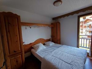 Appartements Grand T3 plein sud avec garage couvert et acces direct aux pistes - FR-1-445-177 : photos des chambres