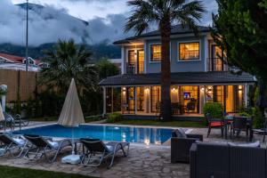 Villa Palmiye Fethiye Jakuzili Bahçeli Havuzlu - OcekHomes