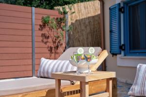 Amici Cottage with Outdoor Jacuzzi