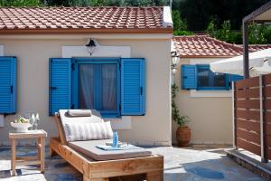 Amici Cottage with Outdoor Jacuzzi