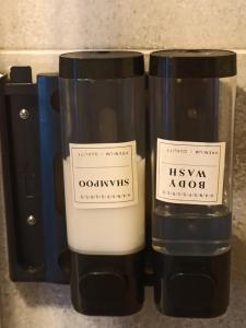 Casa rural con chimenea y vistas al lago, ideal para desconectar en invierno