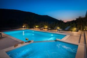 Villa Harmony - Luxury Family Oasis in Nature
