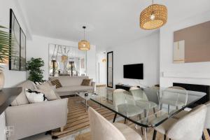 Vila Marina 1BD Apt Sea Views Beach Club Access