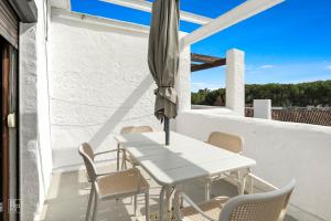 Vila Marina 1BD Apt Sea Views Beach Club Access