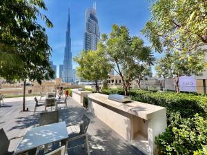 Downtown Pulse Artful 1BR with Dubai Mall Access by Maxx Value Homes