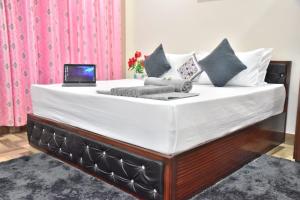 Summer Imperial Crest Hotels