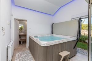 Villa Shimunelka for 6 people near Fazana only 250 meters from the beach