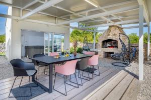 Villa Shimunelka for 6 people near Fazana only 250 meters from the beach