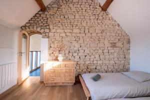 Maisons de vacances Magnifique propriete en pierre : photos des chambres