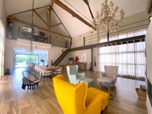 Villas Capsule la grange arcade de jeux billard 4 chambres 300m2 : photos des chambres