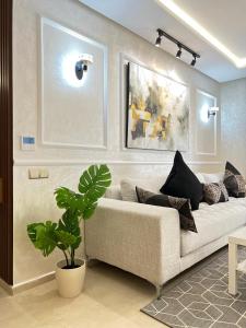 M4 Spacious Appartment in Exclusive Residence by the Sea