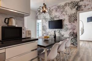 Landino Apartment by Mamo Florence