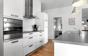 Holiday Home Ligustervej Ebeltoft Ii