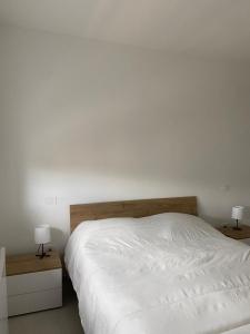 FlyWish - Salerno Costa dAmalfi Airport