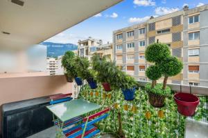 Appartements LX136 Studio cosy avec balcon & montagne - Central : photos des chambres